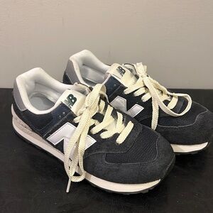 NB574 vintage sneakers, size 5.5, navy, worn only once